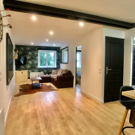 Hello #2 By Melrose דירה