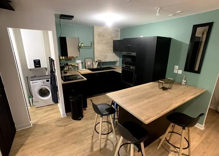 Hello #2 By Melrose דירה