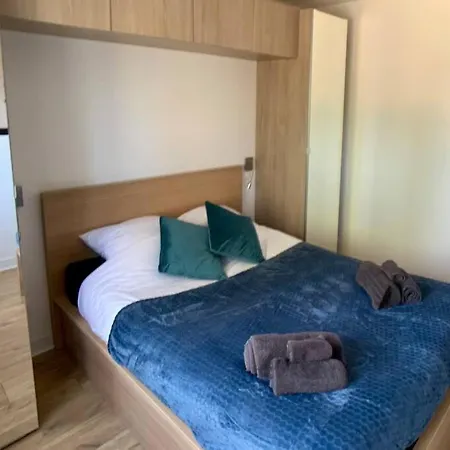 Hello #2 By Melrose Bayeux