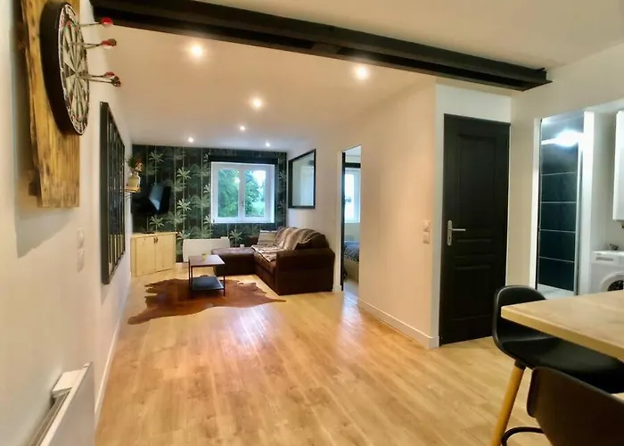 Hello #2 By Melrose 아파트