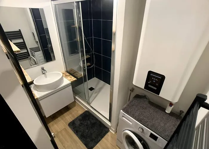 아파트 Hello #2 By Melrose